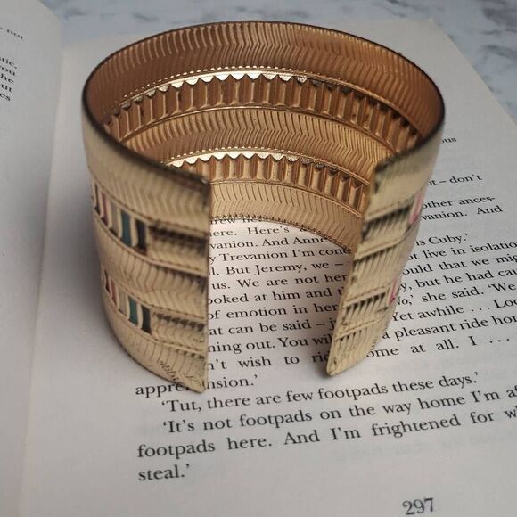 Golden Multicolored Bangle - Picture 5 of 7